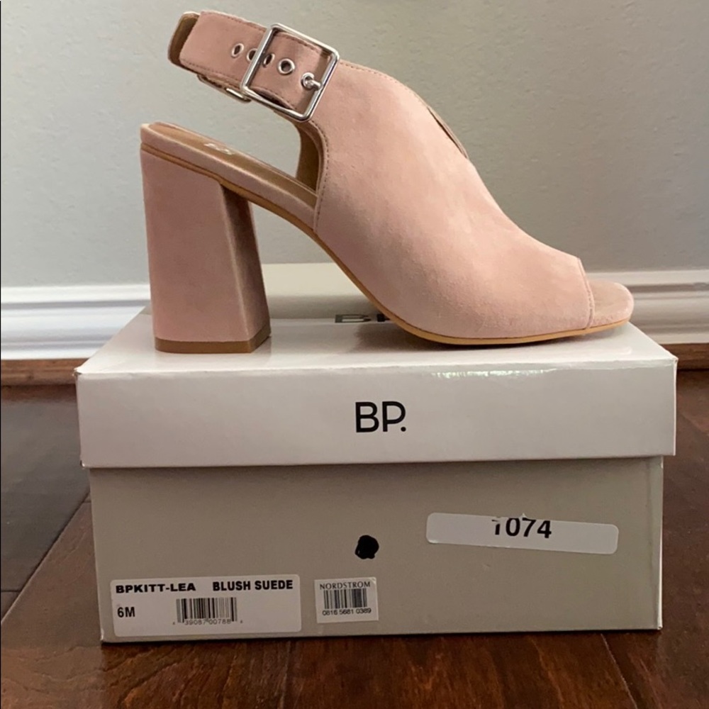 NIB BP. Blush Suede Sandal in Size 6
